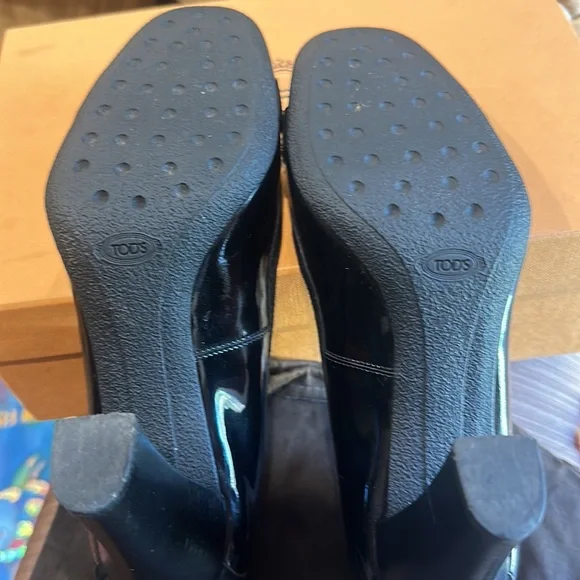Tod’s heels in excellent condition, had the fir a while but never worn.